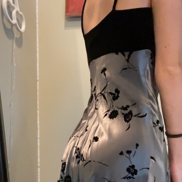 vintage dress - Picture 2 of 5